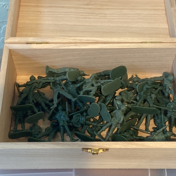 SOLD Plastic soldiers - Picture 5 of 5